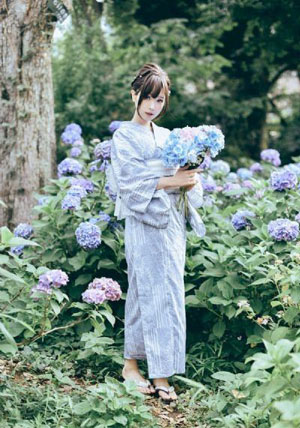 婷婷在线视频国产综合_云播放粤语日本成人在线